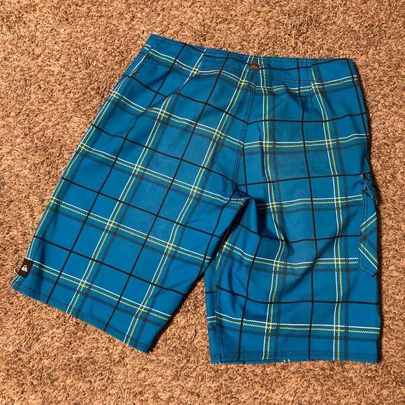 Quicksilver Blue Yellow Plaid Board Shorts Men's 32" Surf Swim - Picture 2 of 5